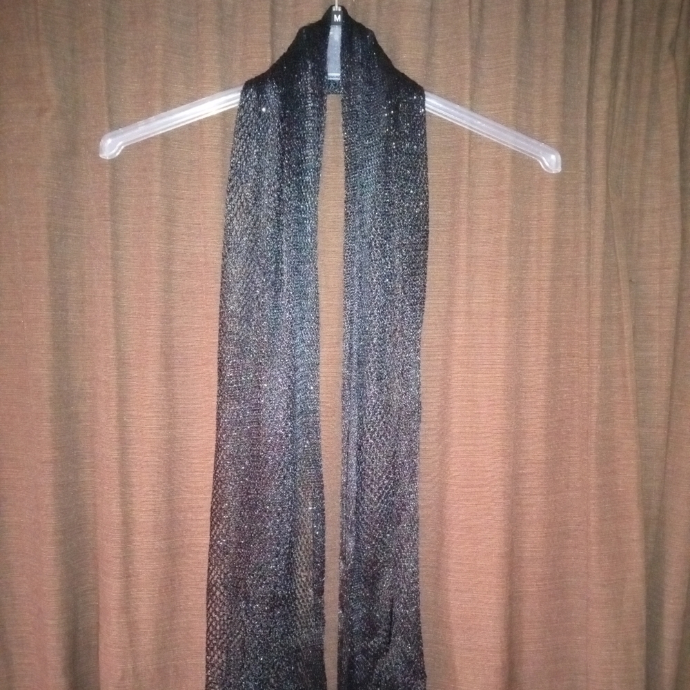 Scarf - Picture 4 of 4